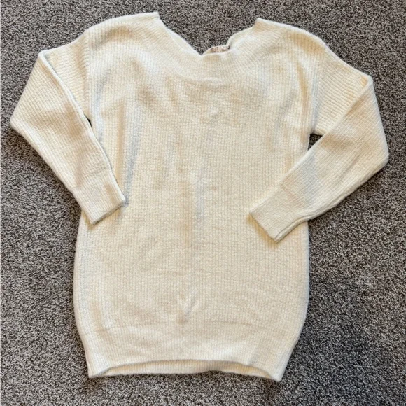 Hem & Thread Cream Criss Cross Back Sweater - Picture 2 of 6